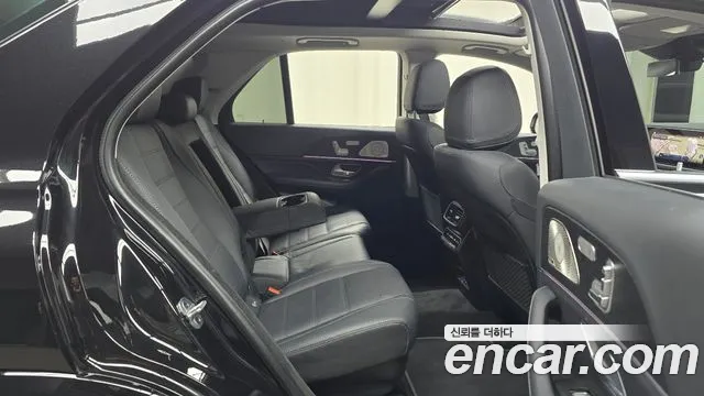 Mercedes-Benz GLE-Class 2023 — фото 17
