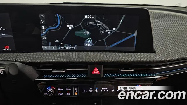 Kia EV6 2023 — фото 19