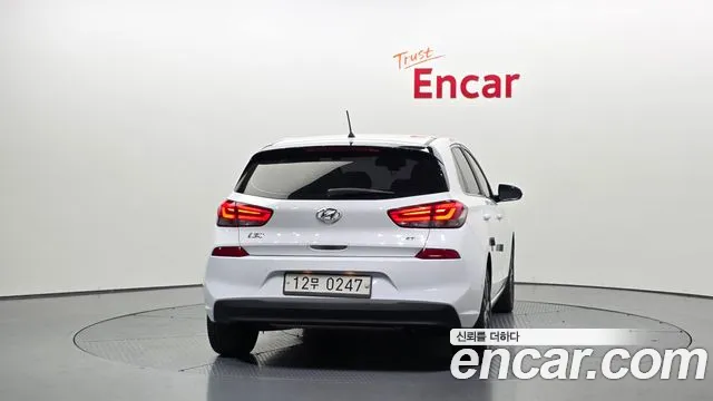 Hyundai i30 2017 — фото 4