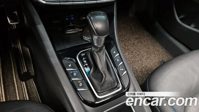 Hyundai Ioniq 2016 — фото 9