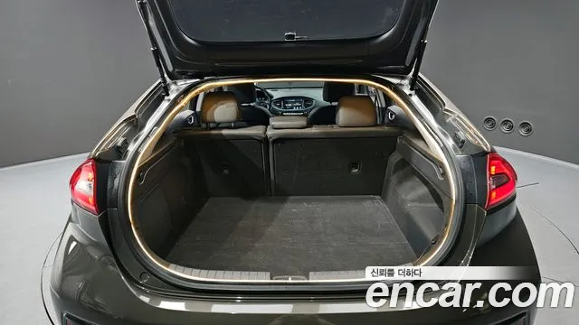 Hyundai Ioniq 2016 — фото 20