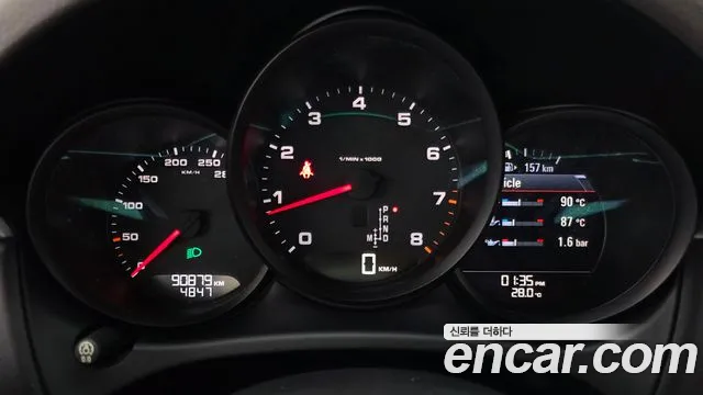Porsche Macan 2015 — фото 10
