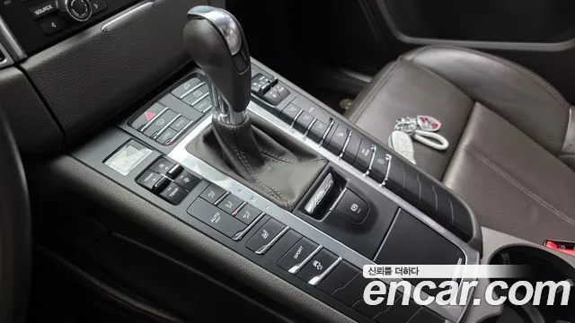 Porsche Macan 2015 — фото 11