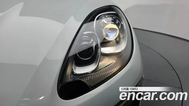 Porsche Macan 2015 — фото 7