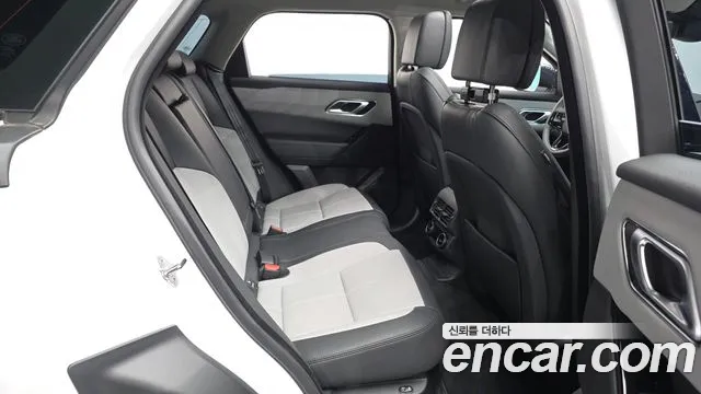 Land Rover Range Rover Velar 2025 — фото 18