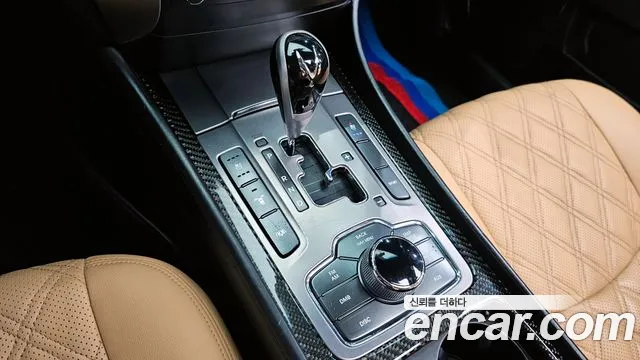 Hyundai Equus 2012 — фото 9