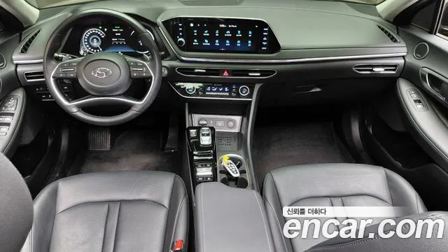 Hyundai Sonata 2022 — фото 10