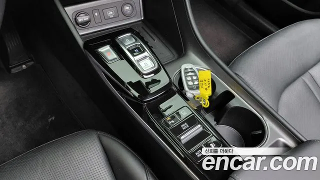 Hyundai Sonata 2022 — фото 12