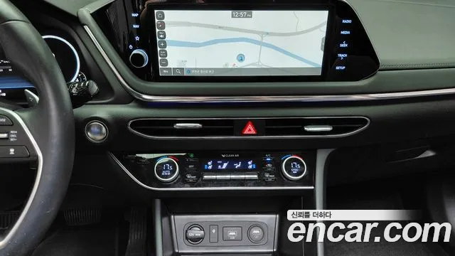 Hyundai Sonata 2022 — фото 19