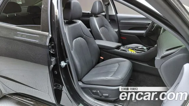 Hyundai Sonata 2022 — фото 16
