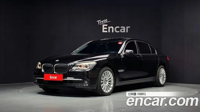 BMW 7-Series 2012 — фото 1