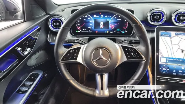 Mercedes-Benz C-Class 2022 — фото 19
