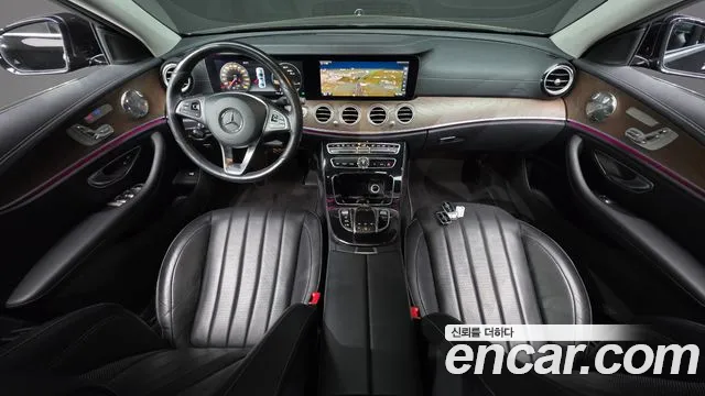 Mercedes-Benz E-Class 2017 — фото 10
