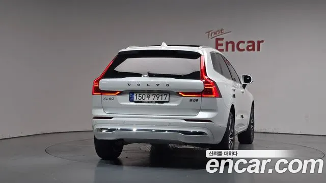 Volvo XC60 2023 — фото 3