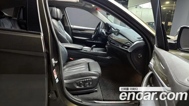 BMW X6 2015 — фото 11