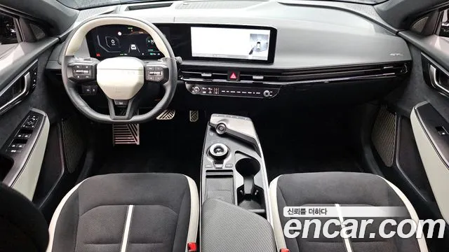 Kia EV6 2025 — фото 10