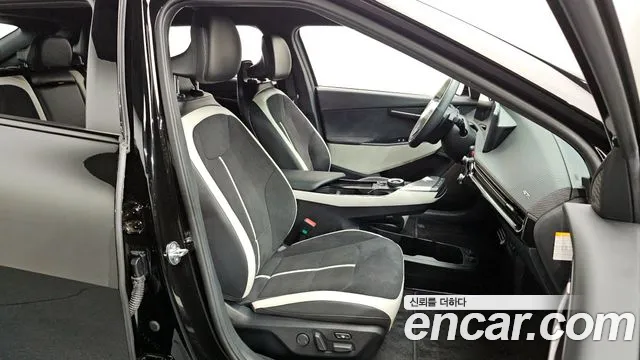 Kia EV6 2025 — фото 18