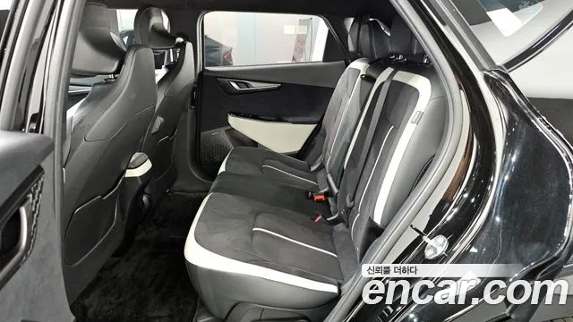 Kia EV6 2025 — фото 16