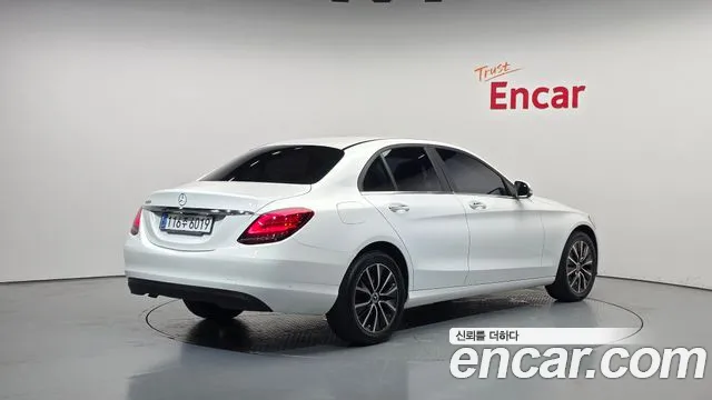 Mercedes-Benz C-Class 2020 — фото 2