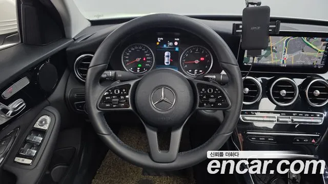 Mercedes-Benz C-Class 2020 — фото 19