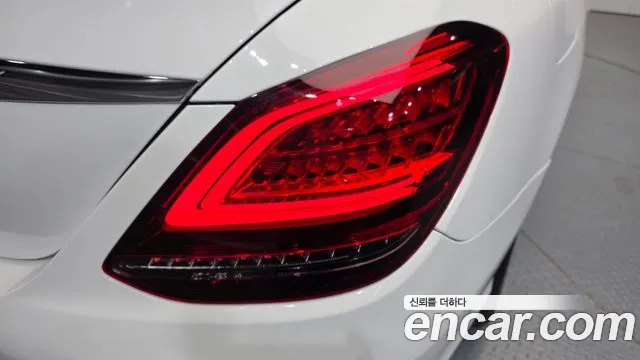 Mercedes-Benz C-Class 2020 — фото 9