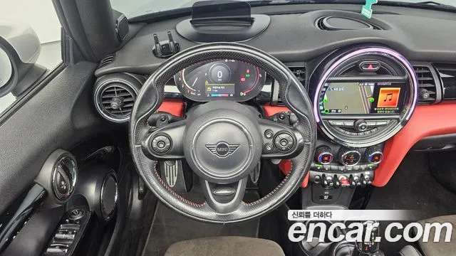 Mini Cooper Convertible 2021 — фото 13