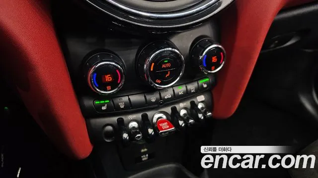 Mini Cooper Convertible 2021 — фото 18
