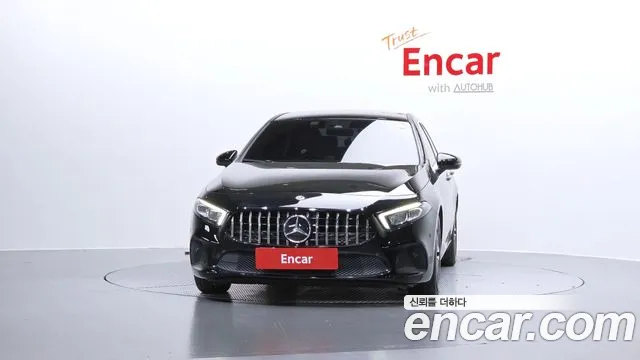 Mercedes-Benz A-Class 2023 — фото 3