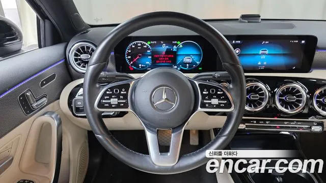 Mercedes-Benz A-Class 2023 — фото 20