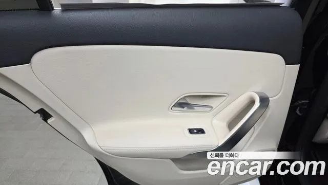 Mercedes-Benz A-Class 2023 — фото 15