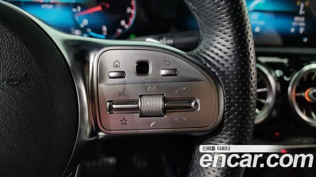 Mercedes-Benz CLA-Class 2020 — фото 18