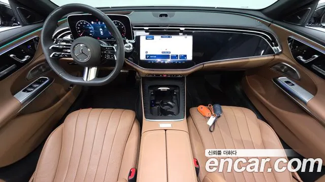 Mercedes-Benz E-Class 2025 — фото 10