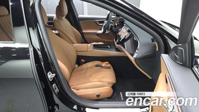 Mercedes-Benz E-Class 2025 — фото 16