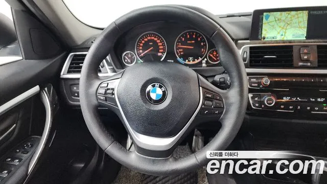 BMW 3-Series 2016 — фото 13