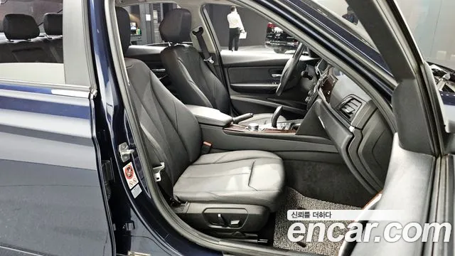 BMW 3-Series 2015 — фото 12