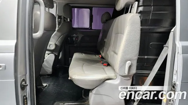 Hyundai Starex 2016 — фото 18