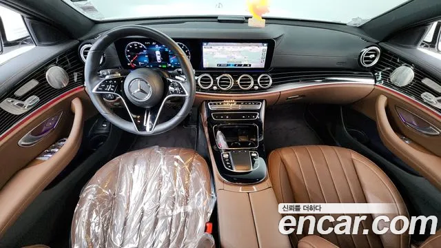 Mercedes-Benz E-Class 2021 — фото 9