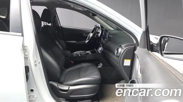 Hyundai Kona 2020 — фото 17