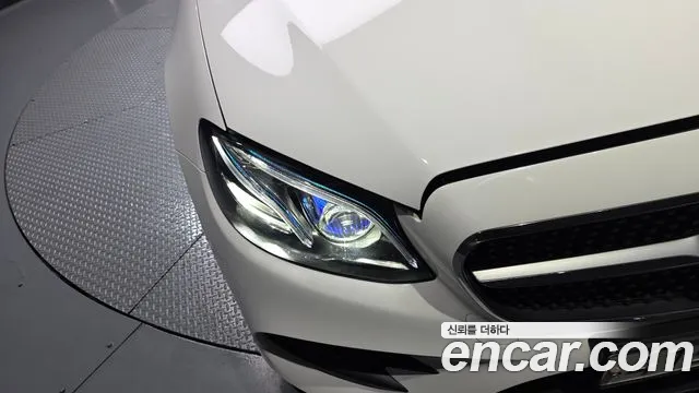 Mercedes-Benz E-Class 2018 — фото 8