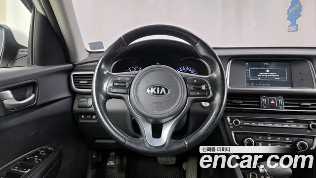 Kia K5 2017 — фото 13
