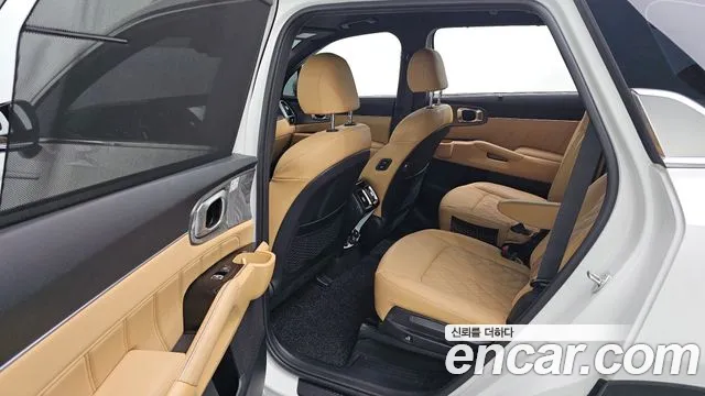 Kia Sorento 2023 — фото 16