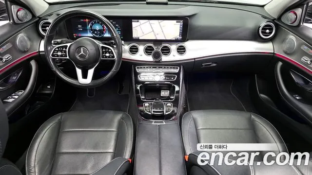 Mercedes-Benz E-Class 2019 — фото 10