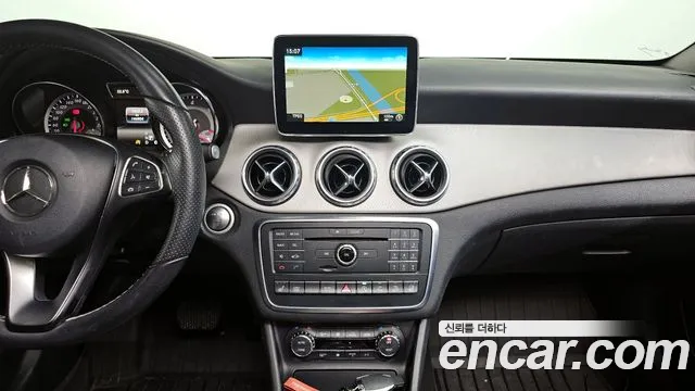 Mercedes-Benz GLA-Class 2016 — фото 13