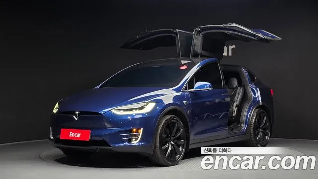 Tesla Model X 2020 — фото 1