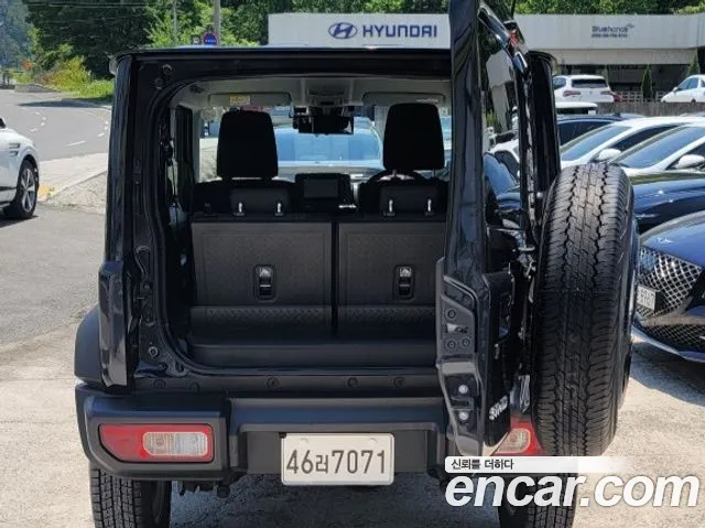Suzuki Jimny 2023 — фото 12