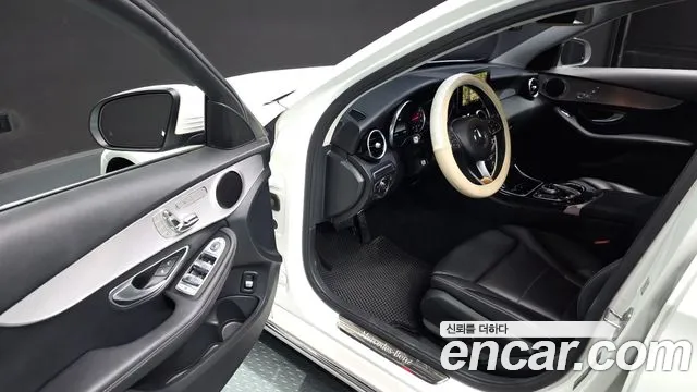 Mercedes-Benz C-Class 2016 — фото 10