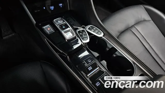 Hyundai Sonata 2023 — фото 12