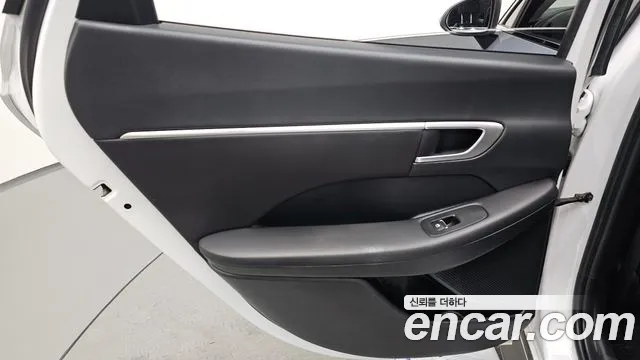 Hyundai Sonata 2023 — фото 15