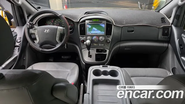 Hyundai Starex 2015 — фото 7