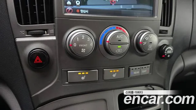 Hyundai Starex 2015 — фото 18